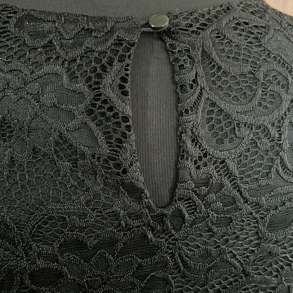 Worthington Lace Bell Sleeve Top - Picture 6 of 8